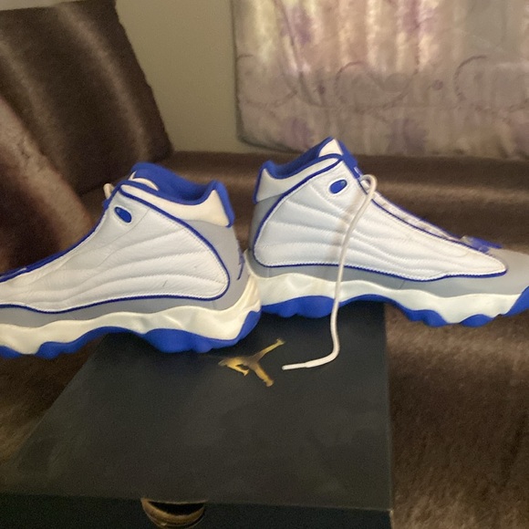 Nike Jordan Pro Strong White Blue Wolf Grey Shoes (DC8418 104) Men's Size 8.5 - Picture 3 of 7